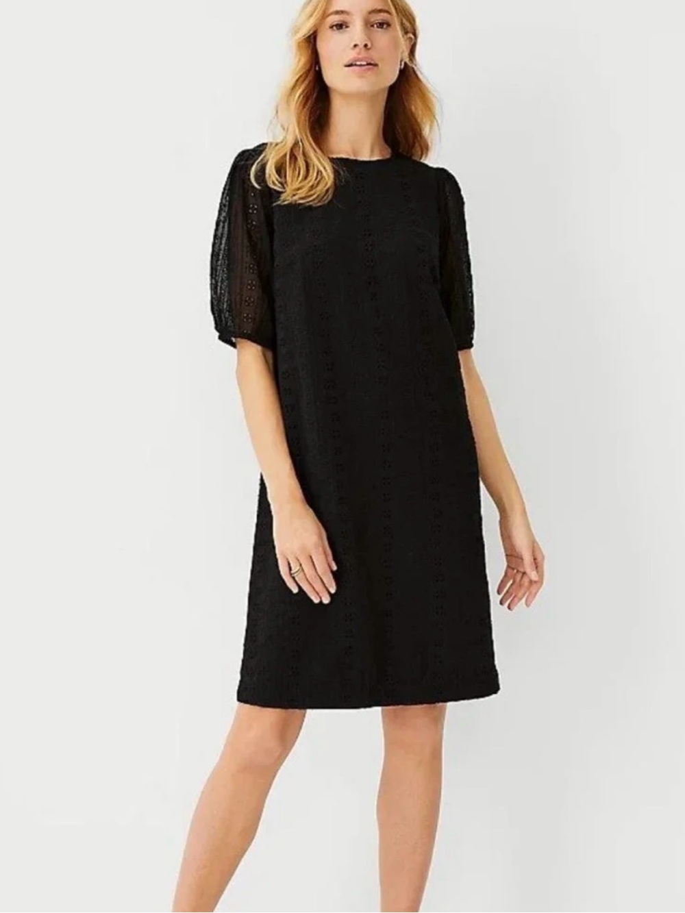 Ann Taylor Petite Black Eyelet Puff Sleeve Shift Dress 00P